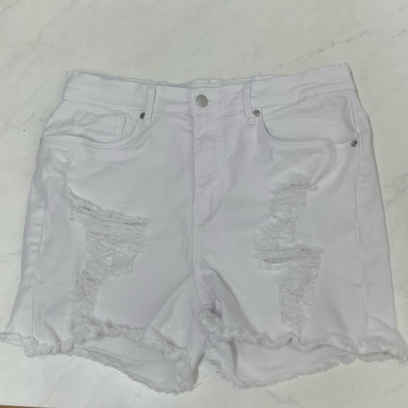 Venus White Distressed Denim Shorts Size 12 - Picture 3 of 6